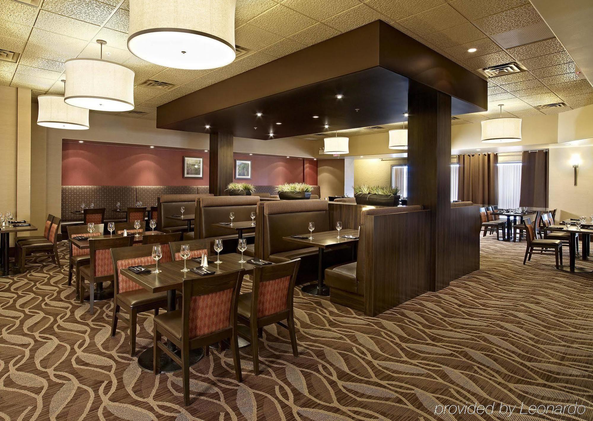 Quality Hotel & Conference Centre Fort Mcmurray Buitenkant foto
